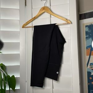 Lululemon Wunder Under Yoga Pants (Size 8, Black)